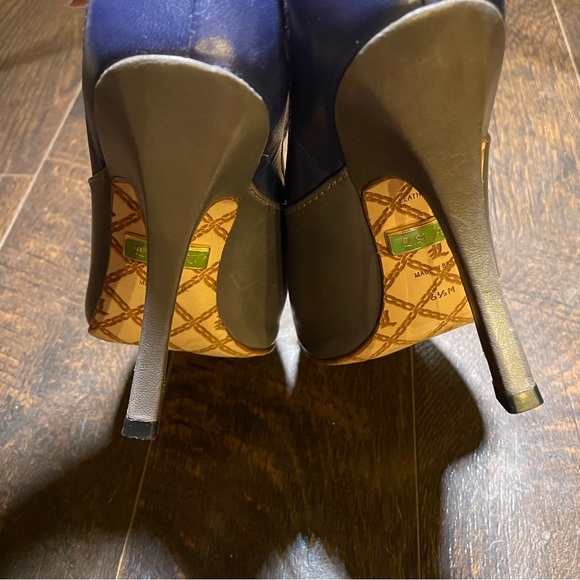 L.A.M.B. Ruffle Front Heels size 6.5 - Picture 4 of 6